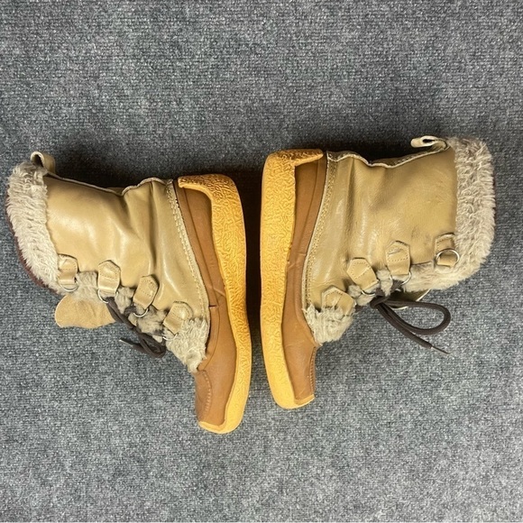 SOREL Women’s Vintage Nanook Rubber Sole Wool Lined winter boot size: 10 - Picture 3 of 13